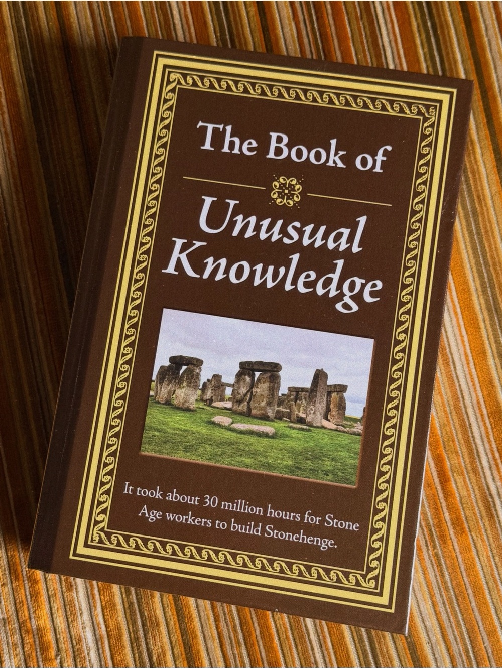 🗿 Quirky Coffee Table Book; “The Book of Unusual Knowledge”; Publications Intern